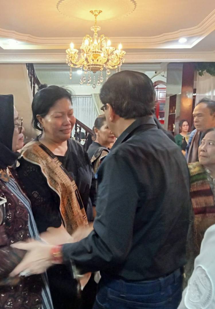 Ketua DPRD Sumut Drs Baskami Ginting Dikebumikan di Desa Batukarang, Karo