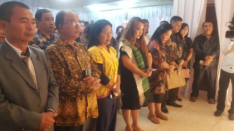 Fungsionaris, Pengelola dan Pegawai UNITA  Melayat Ibu Ramlah Br Hutagalung