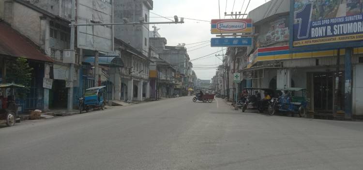 Kawasan Bisnis di Perdagangan Lengang di Tahun Baru Imlek 2024