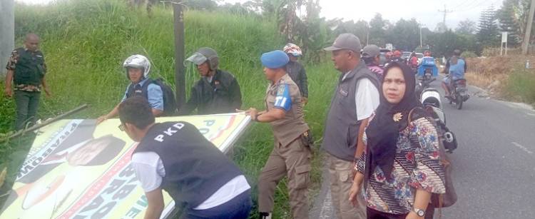 Tertibkan Ribuan APK di Simalungun, Bawaslu akan Patroli Cegah Money Politics