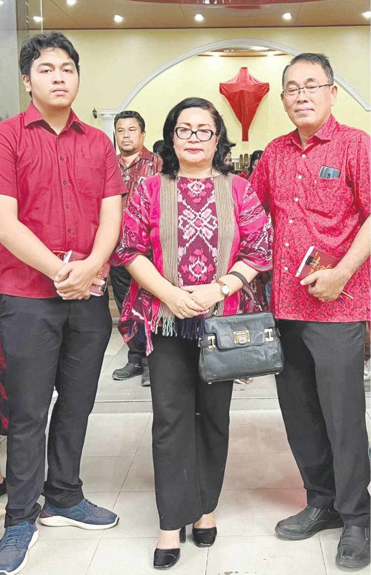 Kidung-kidung Trisuci Paskah Donna Siagian