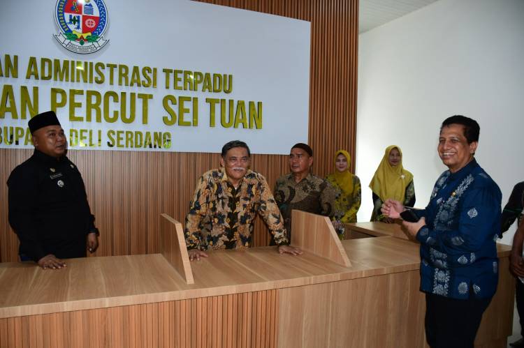 Kantor Camat Percut Seituan Diresmikan, Bupati Minta Tingkatkan Pelayanan