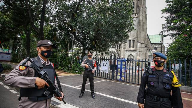 Jelang Paskah-Lebaran, Pemerintah Perketat Pengamanan di Gereja-Terminal