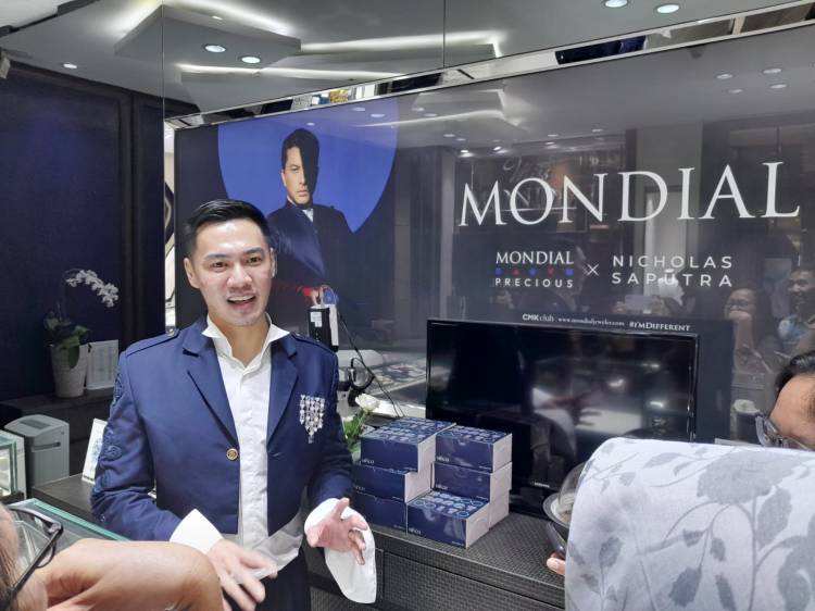MONDIAL Perkenalkan Koleksi Terbaru Hasil Kolaborasi Bersama Nicholas Saputra di Medan