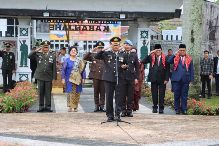Peringatan Hari Jadi ke-78 Kabupaten Karo Diawali Ziarah ke Makam Pahlawan