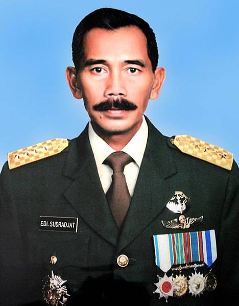 Jenderal Edi Sudrajat Pernah Tolak Perintah Soeharto Naikkan Pangkat Tiga Menteri
