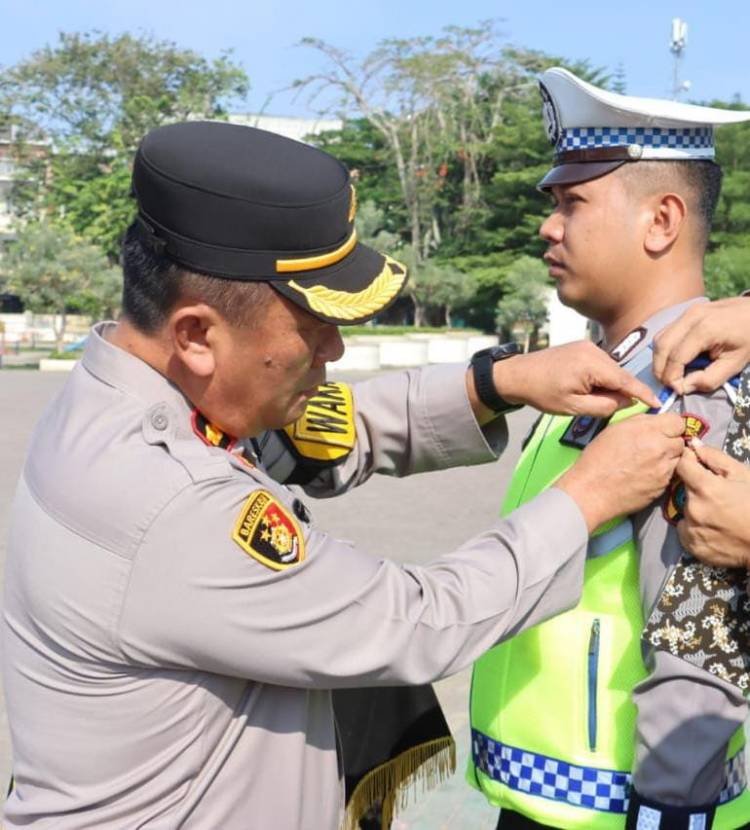 Wakapolres Tebingtinggi Pimpin Apel Gelar Pasukan Operasi Keselamatan Toba