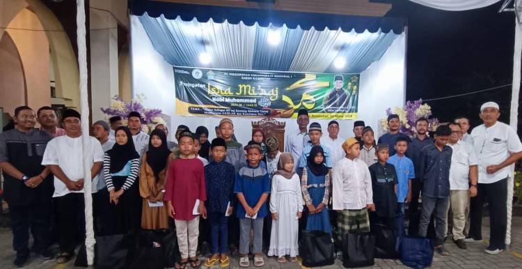 Peringati Isra&rsquo; Mi&rsquo;raj, PTPN4 Regional 1 Kebun Rambutan Santuni Anak Yatim
