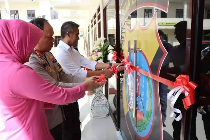 Polres Tanah Karo Serah Terima Hibah Renovasi Gedung Utama dari Pemkab Karo