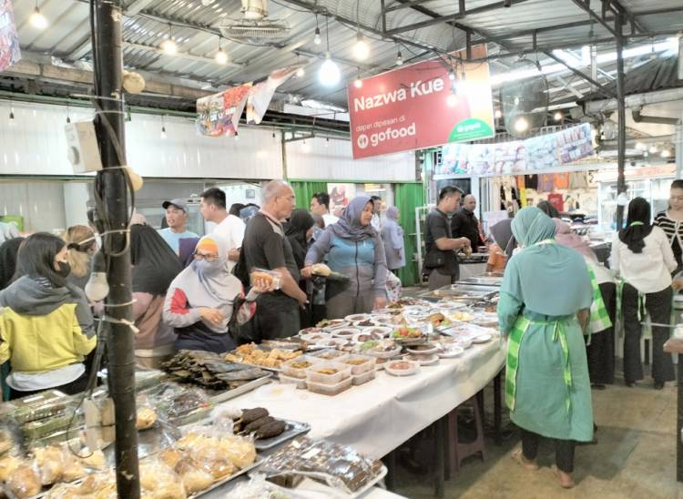 Bisnis Kuliner Jelang Berbuka Puasa Diserbu Warga Medan