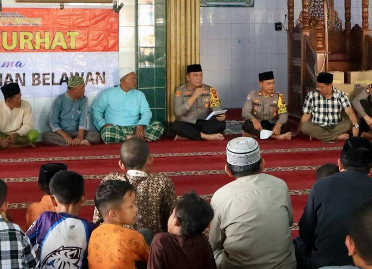 Jumat Curhat, Kapolres Belawan Ajak Masyarakat Jaga Keamanan dan Ketertiban Lingkungan