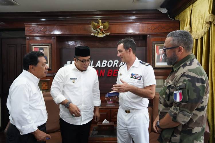 Komandan Kapal Perang Prancis FNS Vendemiaire Bangga Bisa Berlabuh di Pelabuhan Belawan