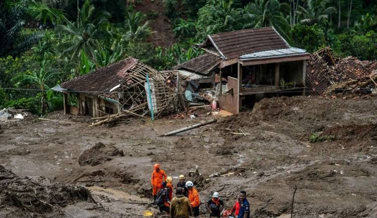 Banjir Bandang dan Longsor Landa Sejumlah Desa di Bandung Barat
