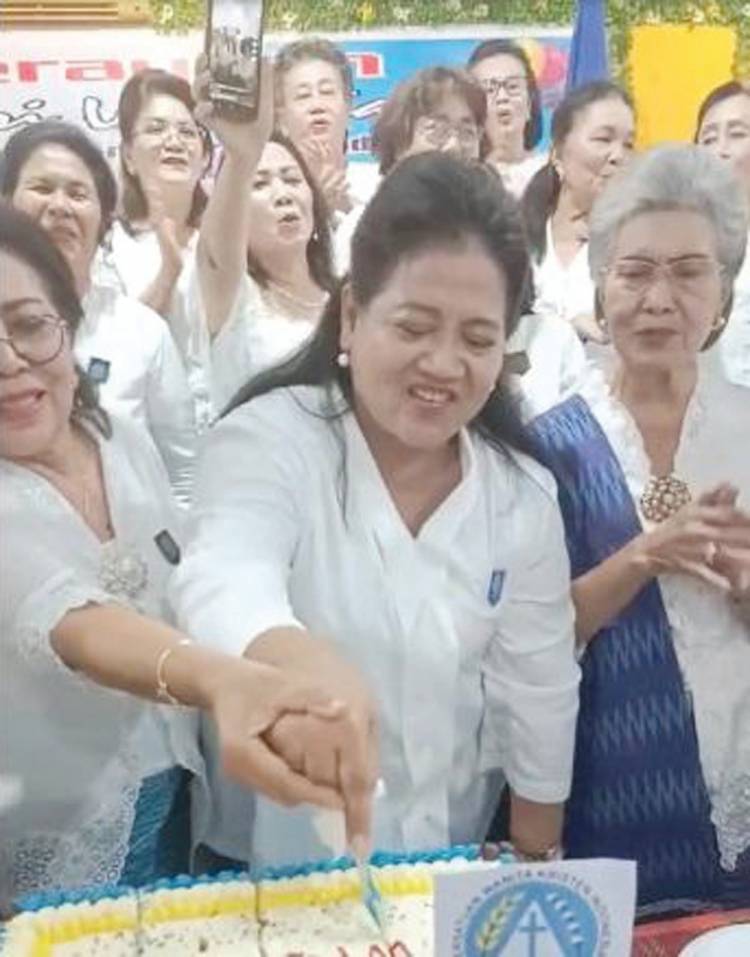 HUT ke-78 PWKI, Kemenkumham Serahkan SK Pengesahan