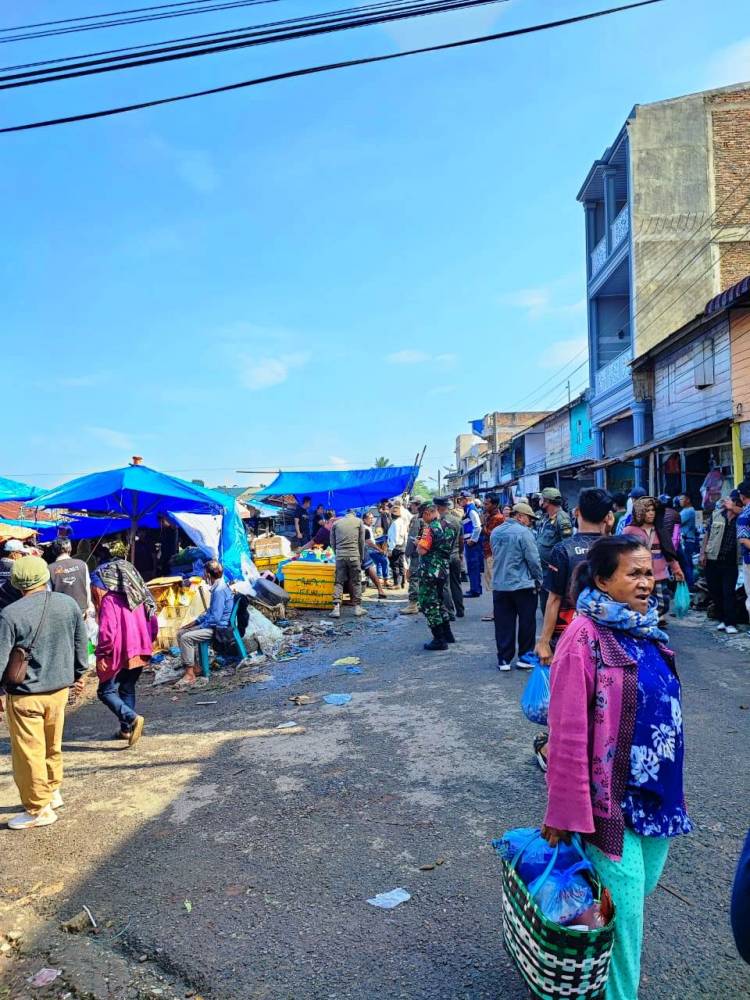 Pasar Sumbul Ditertibkan, Stok dan Harga Bahan Pangan Diawasi