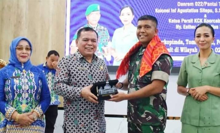 Danrem 022/PT Kol Inf Agustatius Sitepu Pamit dengan Forkopimda Labuhanbatu Raya