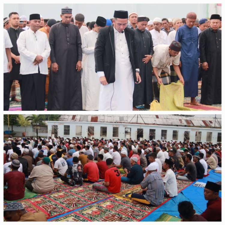 Warga Binaan Salat Ied di Lapangan Lapas Tanjungbalai