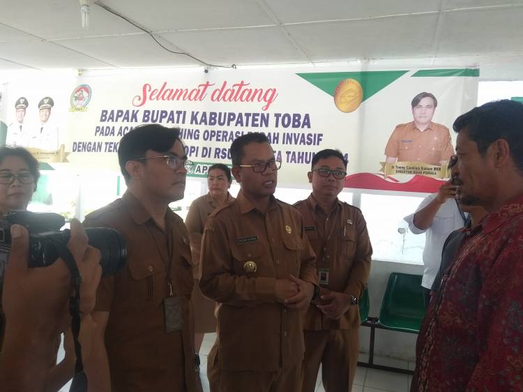 Teknologi Bedah Laparoskopi RSUD Porsea Diresmikan Bupati Toba