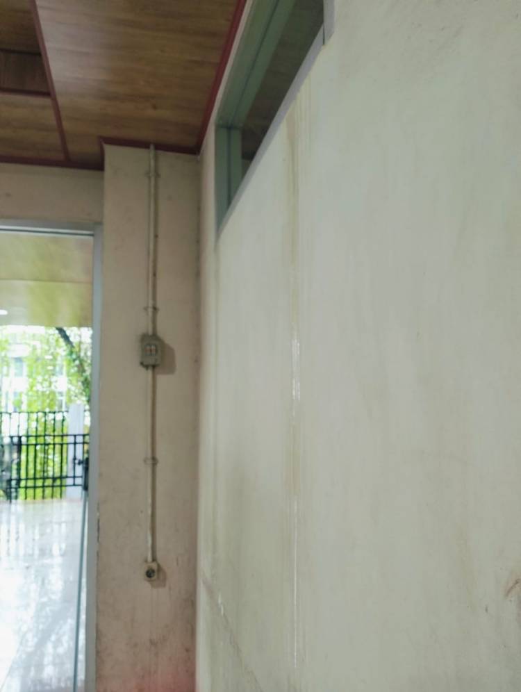 Baru Diperbaiki, Plafon Gedung DPRD Medan Bocor