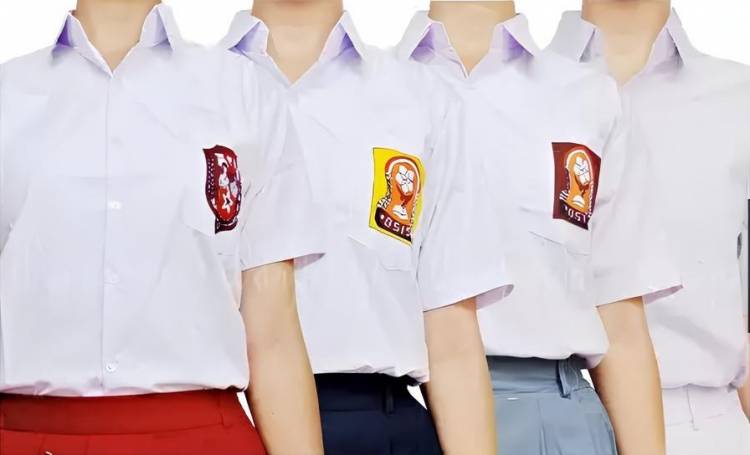 Kebijakan Mendikbudristek Ganti Seragam Sekolah Dipertanyakan