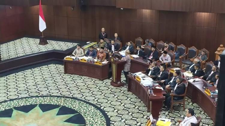 Jokowi: Empat Menteri Siap Hadiri Sidang MK Hari Ini