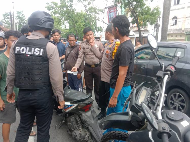 Kabag Ops Polrestabes Medan dan Patroli Presisi Amankan 4 Anggota Geng Motor