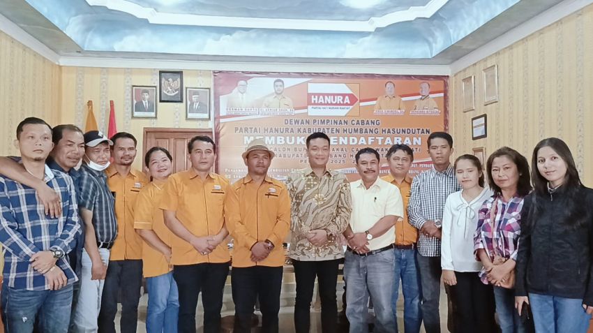 Oloan Paniaran Nababan Daftar ke Hanura jadi Bacalon Bupati Humbahas