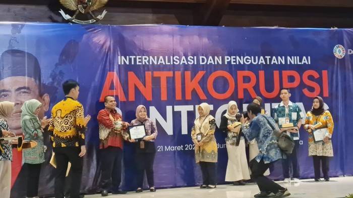 1.018 Pegawai Kemendes Lulus Pelatihan Antikorupsi KPK