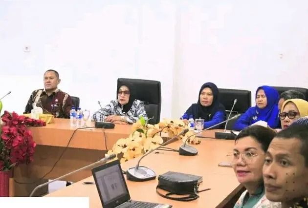 Hj Ellya Rosa dan Kaban Litbang Ikuti Rakernas Percepatan Penurunan Stunting di Labuhanbatu