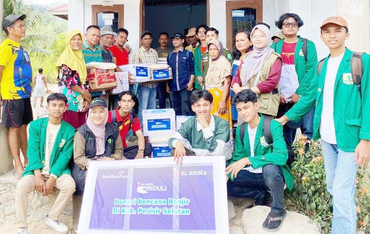 Relawan Hibur dan Trauma Healing Warga Korban Banjir Sumbar