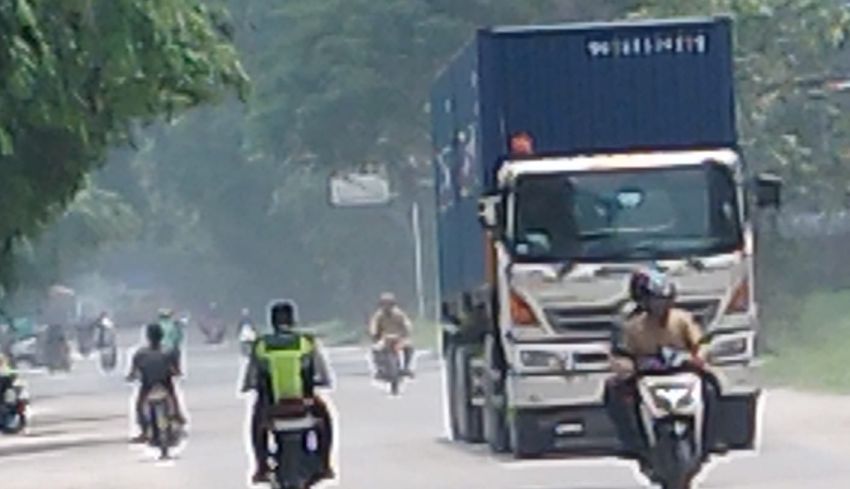 Musim Kemarau, Kawasan Industri Medan Berdebu dan Kumuh