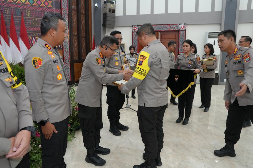 Pengelolaan Medsos Terbaik ke-2, Kapolrestabes Medan Dapat Penghargaan