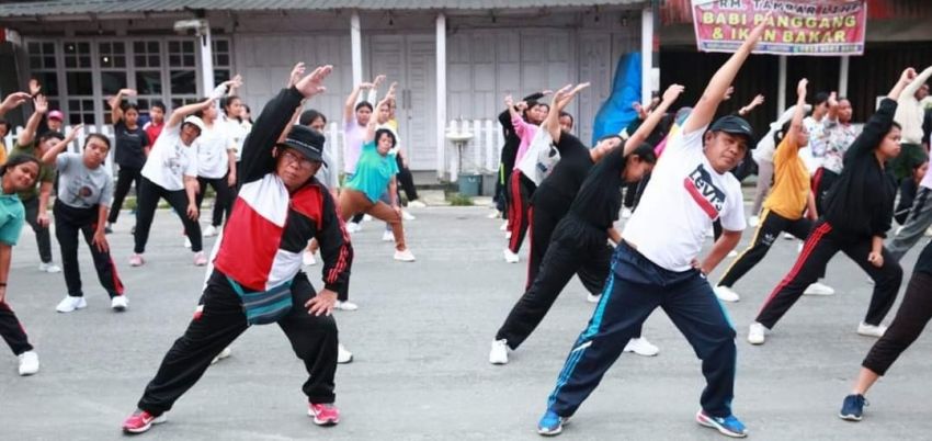Senam Sehat Tandai Car Free Day di Taput