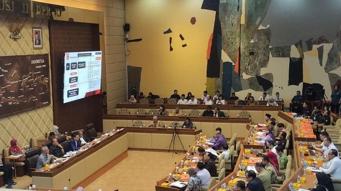 Anggota DPR PDIP Usul Money Politic Dilegalkan