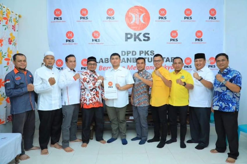 Pilkada 2024, Bupati dan Wabup Labura Daftar ke PKS