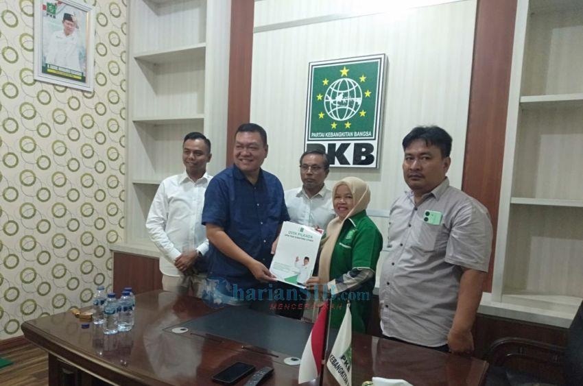 Manarsar Simbolon "Turun Gunung" Daftar Jadi Balon Bupati Samosir Melalui 3 Parpol