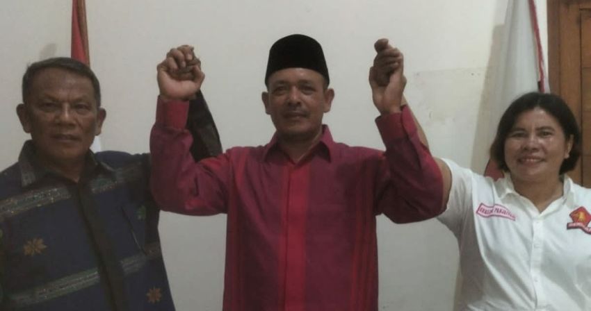 Albiner Sitompul dan Serlina Panjaitan Daftar Paslon Bupati-Wakil Bupati ke Gerindra Tapteng