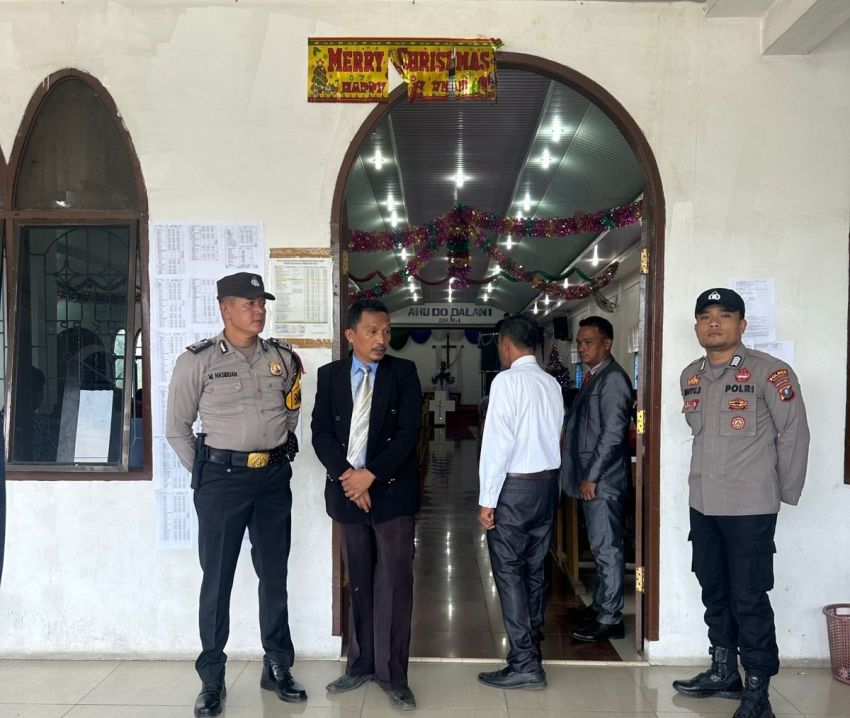 Polres Batubara Gelar Minggu Kasih di HKBP dan GKPI