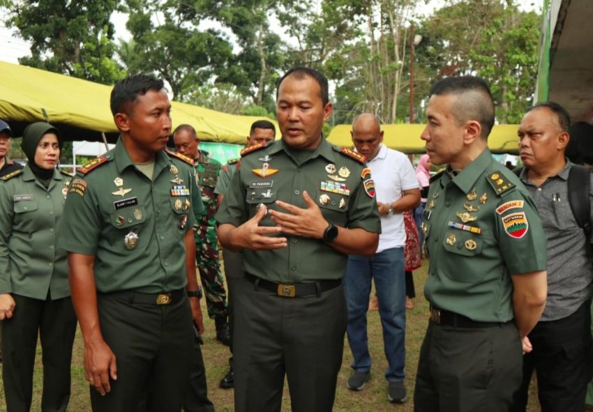 Danrem 022/PT dan Karumkit Tentara Pematangsiantar Gelar Sunatan Massal