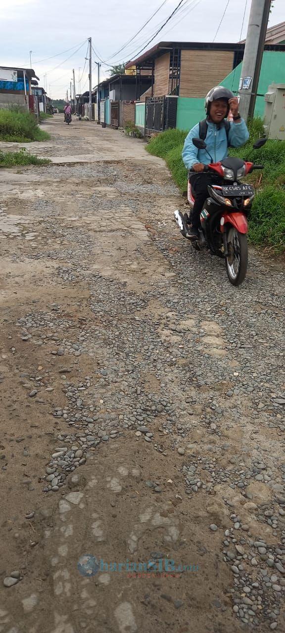 Jalan Datuk Zakaria Butuh Perhatian Pemko Tebingtinggi