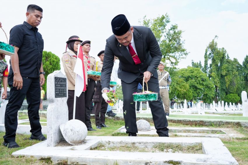 Jelang HUT ke-434 Medan, Bobby Nasution Ziarahi Makam Mantan Wali Kota dan Gubsu Terdahulu