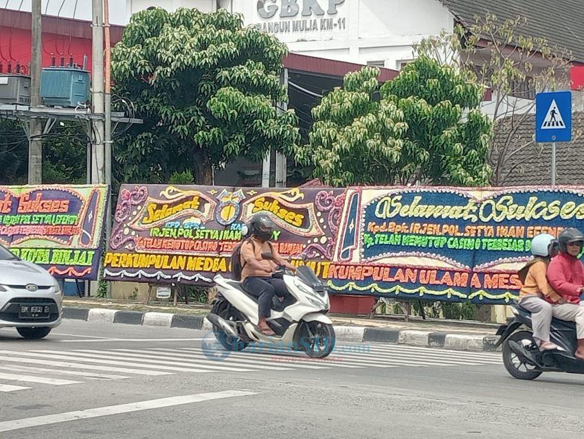 Kirim Papan Bunga, Warga Binjai Apresiasi Kapolda Sumut Tutup Lokasi Judi Terbesar