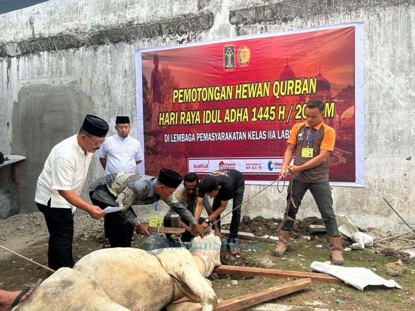 Lapas Kelas II Labuhan Ruku Gelar Salat Idul Adha dan Sembelih Hewan Kurban