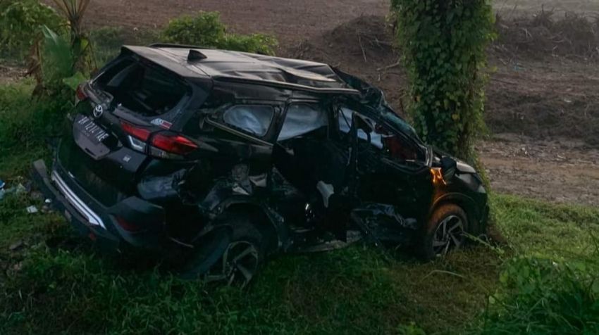 Kereta Api Tabrak Mobil Rush di Labura, 5 Korbannya Luka