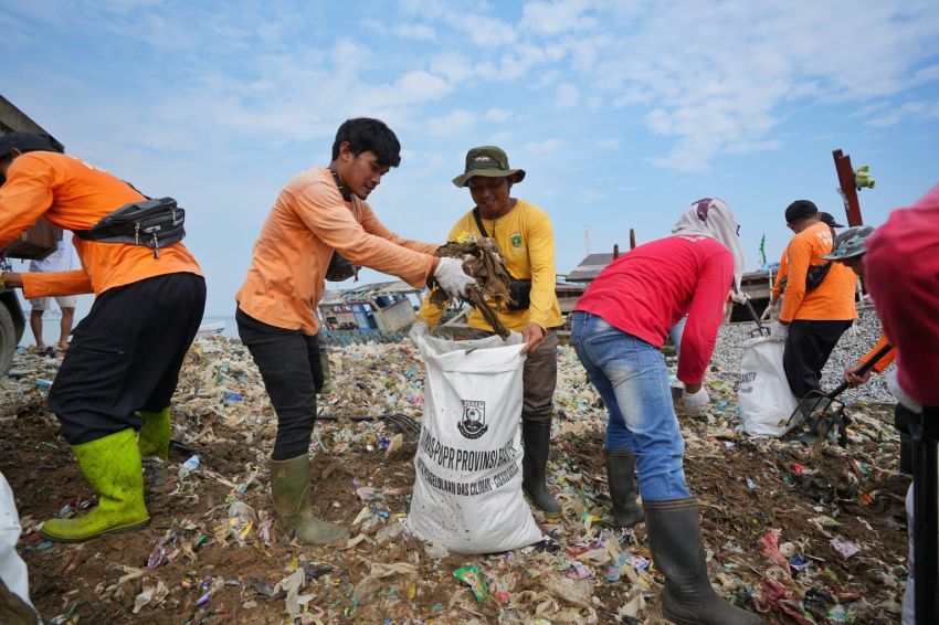 PGN Aksi Bersih, Dukung Pantai Semakin Bersih dan Lestari
