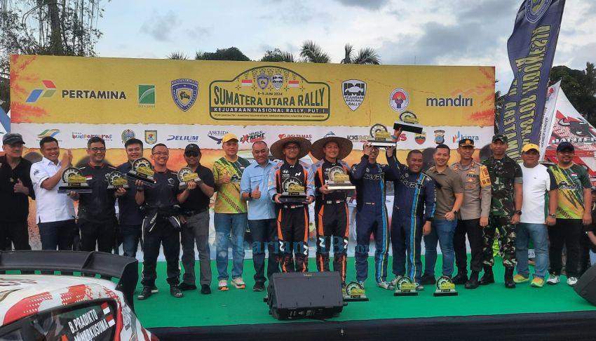 Kejurnas Rally Sumut Putaran I 2024 Ditutup, H Rihans Variza dengan Navigator Fahrezi Fadh Tampil Juara