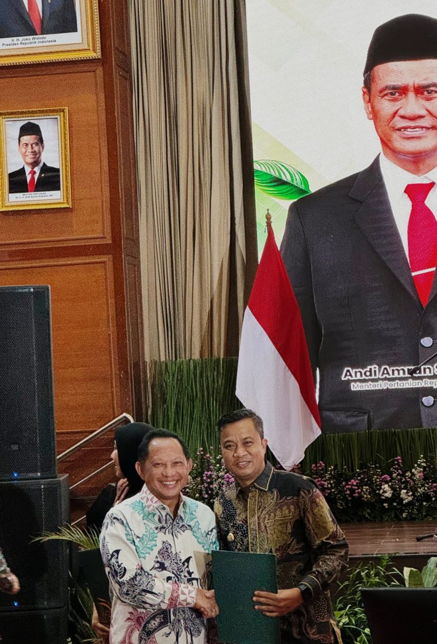 Ikutin Rakor Perluasan Areal Tanam di Jakarta, Pj Wali Kota Tebingtingg Terima Bantuan Alsintan Dari Mentan