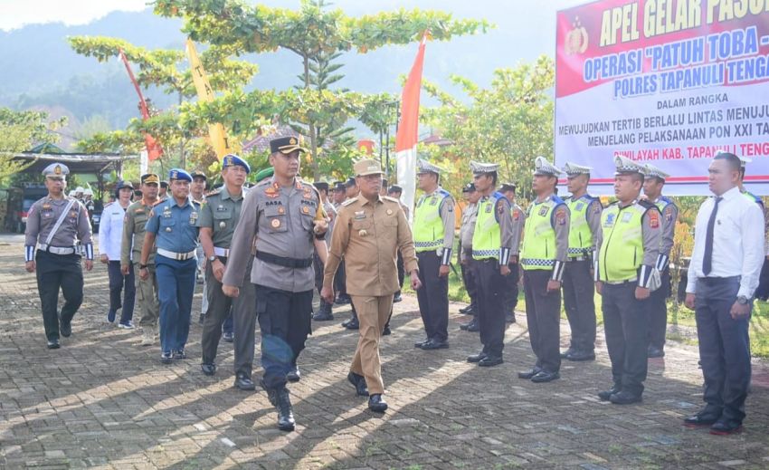 Pj Bupati Tapteng Hadiri Apel Gelar Pasukan Operasi Patuh Toba 2024