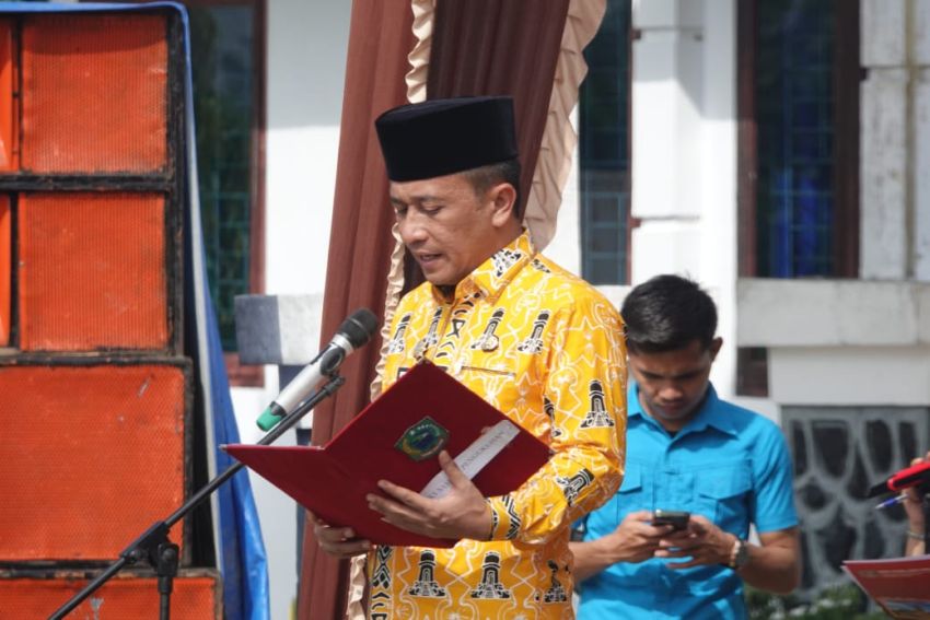Pj Bupati Paluta Kukuhkan Perpanjangan Masa Jabatan BPD se-Kecamatan Halongonan Timur
