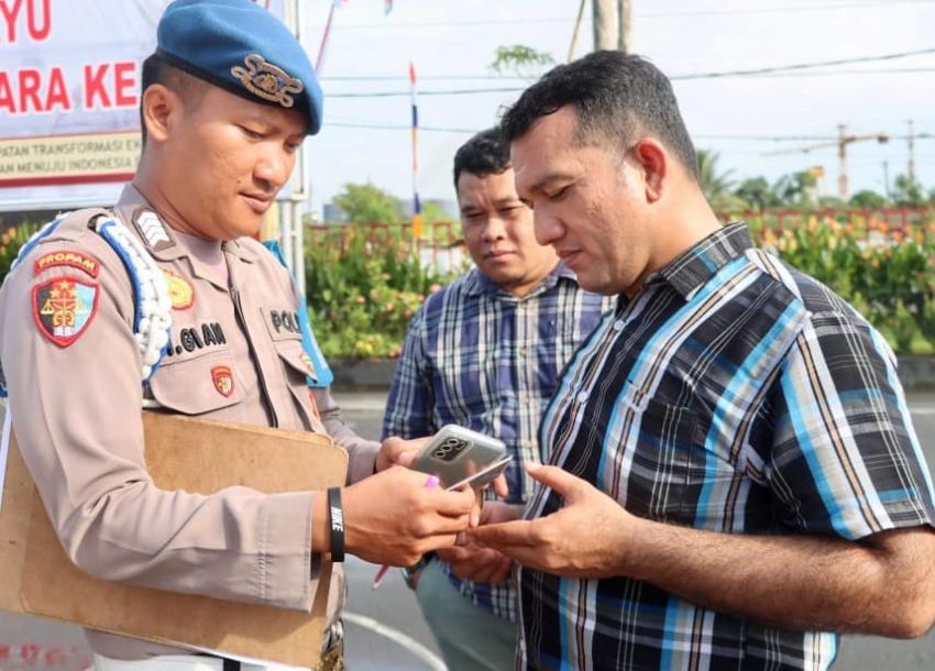 Terkait Judi Online, Propam Polres Belawan Razia HP Personel
